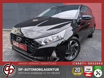Gebraucht Hyundai i20 Trend 101 PS (74 kW) 2021 Schwarz Kleinwagen