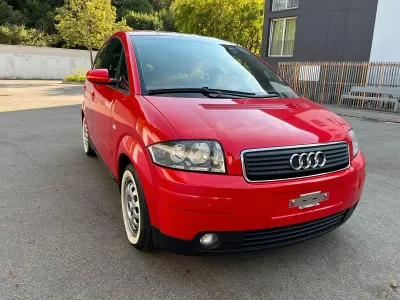 Gebraucht Audi A2 61 PS (44 kW) 2004 Rot Kleinwagen