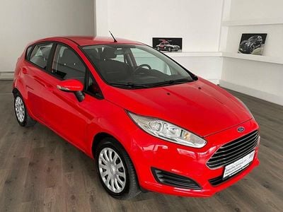 Rot Gebraucht 2015 Ford Fiesta Trend Kleinwagen | 4.990 € (Guter Preis)