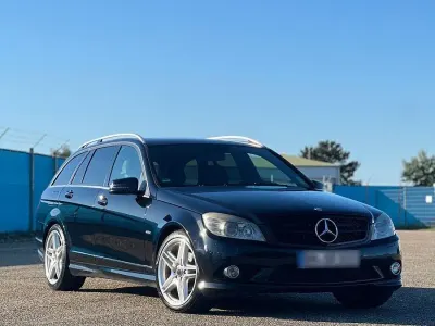Gebraucht Mercedes C220 Elegance 170 PS (125 kW) 2010 Schwarz Limousine