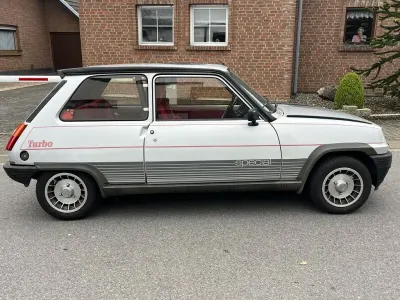 Używany Renault R5 107 KM (78 kW) 1983 Srebrny Hatchback