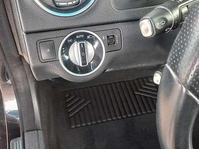 Gebraucht Mercedes C220 Edition 170 PS (125 kW) 2012 Limousine