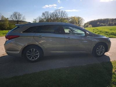 Usata Hyundai i40 Trend 141 CV (103 kW) 2016 Beige Berlina