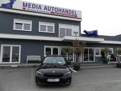 Gebraucht BMW 330 Sport Line 286 PS (210 kW) 2021 Schwarz Kombi