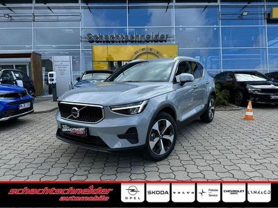 Vapour grey Gebraucht 2024 Volvo XC40 Core SUV | 36.990 € (Fairer Preis)