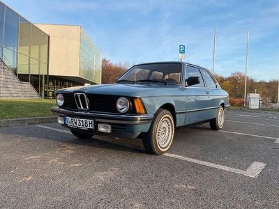 Używany BMW 318 98 KM (72 kW) 1980 Niebieski Sedan/Limuzyna