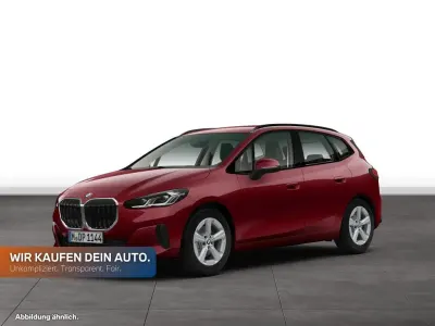 Gebraucht BMW 220 Active Tourer Luxury Line 150 PS (110 kW) 2025 Piemont rot metallic Van / Kleinbus