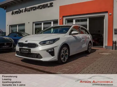 Gebraucht Kia Ceed Sportswagon Spirit 136 PS (100 kW) 2021 Weiß Kombi