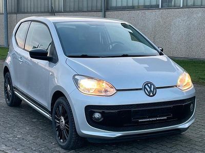 Silber Gebraucht 2013 VW up! Sport Kleinwagen | 5.300 € (Etwas zu teuer)