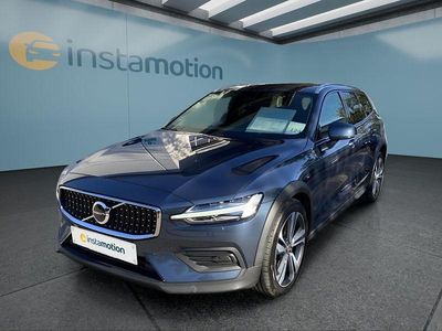 Usata Volvo V60 CC 197 CV (144 kW) 2023 Blu Station wagon