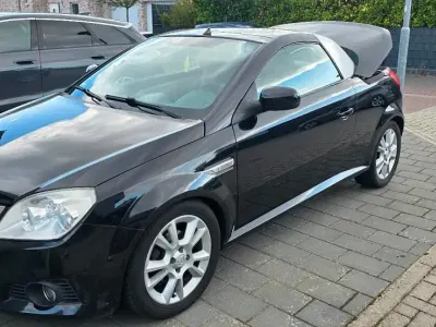 Gebraucht Opel Tigra 90 PS (66 kW) 2007 Schwarz Cabrio