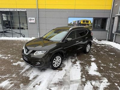 Dark olive Gebraucht 2017 Nissan X-Trail Tekna SUV | 14.990 € (Guter Preis)