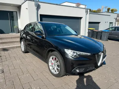 Gebraucht Alfa Romeo Stelvio 209 PS (153 kW) 2017 Schwarz SUV