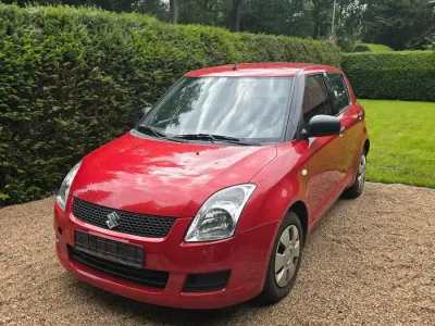 Gebraucht Suzuki Swift 92 PS (67 kW) 2009 Rot Kleinwagen