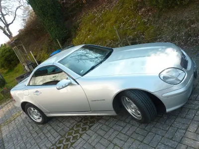 Second-hand Mercedes SLK200