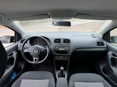 Gebraucht VW Polo 69 PS (50 kW) 2010 Schwarz Kleinwagen