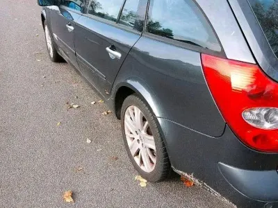 Begagnad Renault Laguna GrandTour Exception 170 HK (125 kW) 2007 Svart Kombi