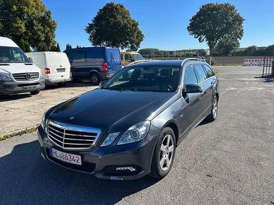 Mercedes E200