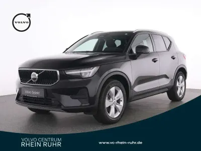 Gebraucht Volvo XC40 Core 163 PS (119 kW) 2025 Onyx black / metallic SUV