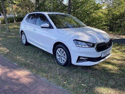 Gebraucht Skoda Fabia Selection 95 PS (69 kW) 2024 Candyweiss Kleinwagen