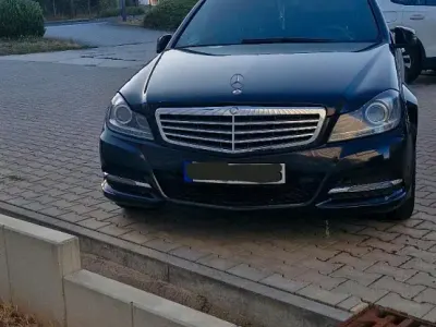 Gebraucht Mercedes C220 170 PS (125 kW) 2013 Schwarz Kombi