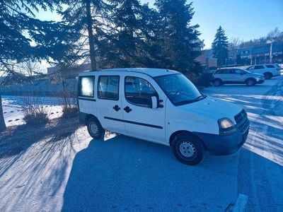 Weiß Gebraucht 2003 Fiat Doblò Van / Kleinbus | 1.300 € (Fairer Preis)