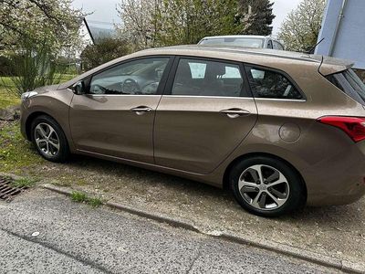 Gebraucht Hyundai i30 Classic 120 PS (88 kW) 2015 Beige Kombi