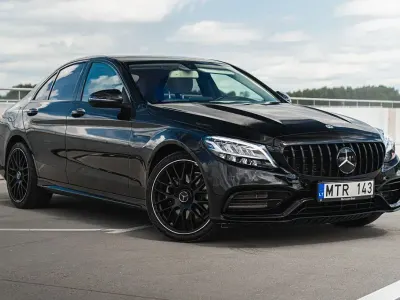 Gebraucht Mercedes C300 245 PS (180 kW) 2018 Schwarz Limousine