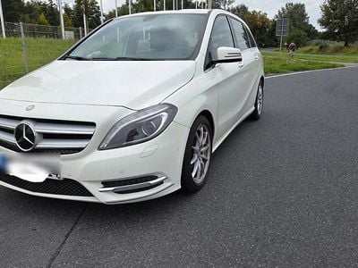 Mercedes B180