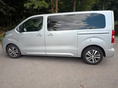 Gebraucht Peugeot Traveller Allure 177 PS (130 kW) 2016 Silber Van / Kleinbus
