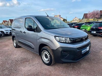 Usata Opel Combo 110 CV (80 kW) 2024 Grigio Monovolume