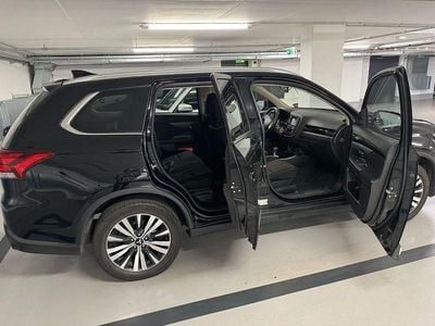 Gebraucht Mitsubishi Outlander Top 150 PS (110 kW) 2018 Schwarz SUV