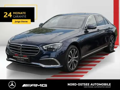 Gebraucht Mercedes E300 Exclusive 265 PS (194 kW) 2023 Blau Limousine