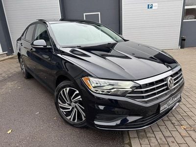 Schwarz Gebraucht 2019 VW Jetta Sportline Limousine | 18.499 €