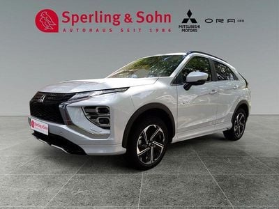 Weiß Gebraucht 2022 Mitsubishi Eclipse Cross Top SUV | 22.990 € (Guter Preis)