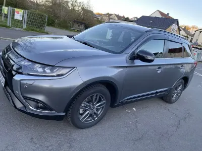 Gebraucht Mitsubishi Outlander Active 150 PS (110 kW) 2019 Grau SUV