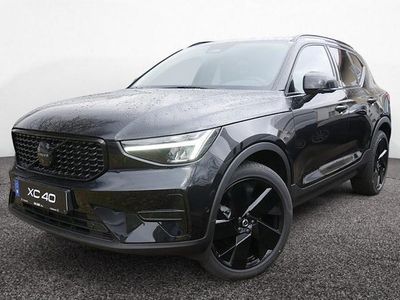 Neu Volvo XC40 Plus 163 PS (119 kW) 2025 Schwarz SUV