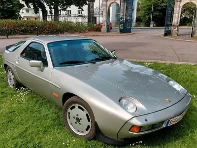 Brugt Porsche 928 310 HK (228 kW) 1984 Guld Coupe