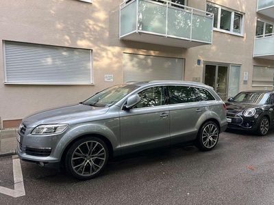 Używany Audi Q7 Ambiente 349 KM (256 kW) 2006 Szary SUV