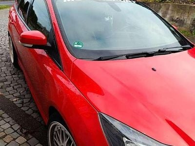 Gebraucht Ford Focus ST 250 PS (183 kW) 2013 Rot Kombi