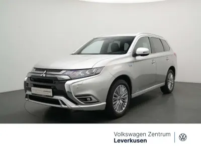 Gebraucht Mitsubishi Outlander P-HEV Edition 224 PS (164 kW) 2019 Silber SUV