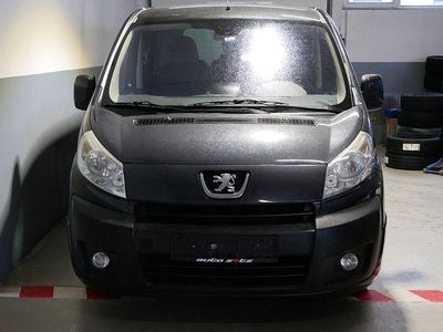 Usata Peugeot TePee Premium 136 CV (100 kW) 2008 Grigio Monovolume