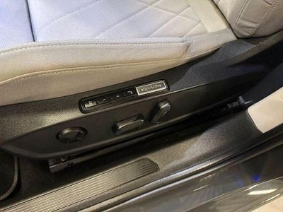 Gebraucht VW Golf VIII Style 150 PS (110 kW) 2022 Uranograu Kombi