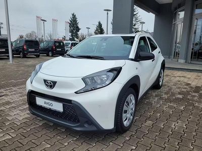 Gebraucht Toyota Aygo X-play 72 PS (52 kW) 2024 Weiß Kleinwagen