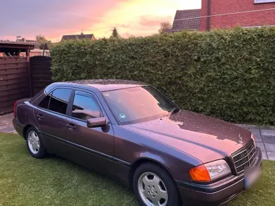 Gebraucht Mercedes C180 120 PS (88 kW) 1994 Braun Limousine
