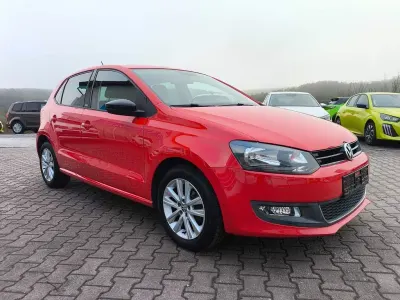 Gebraucht VW Polo Style 90 PS (66 kW) 2012 Rot Kleinwagen