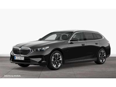 Gebraucht BMW 530e 190 PS (139 kW) 2024 Saphirschwarz Kombi