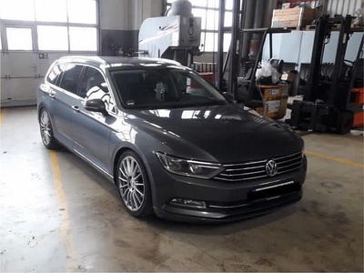 Gebraucht VW Passat Highline 150 PS (110 kW) 2016 Grau Kombi