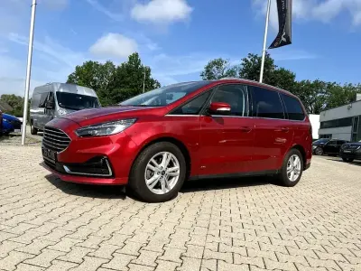 Gebraucht Ford Galaxy Titanium 190 PS (139 kW) 2022 Lucid rot metallic Van / Kleinbus