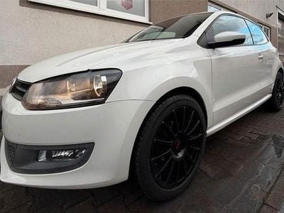 Weiß Gebraucht 2010 VW Polo Team Limousine | 6.200 € (Fairer Preis)